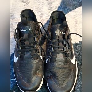 Nike Black and White Air Max Infinity 2 Sneaker